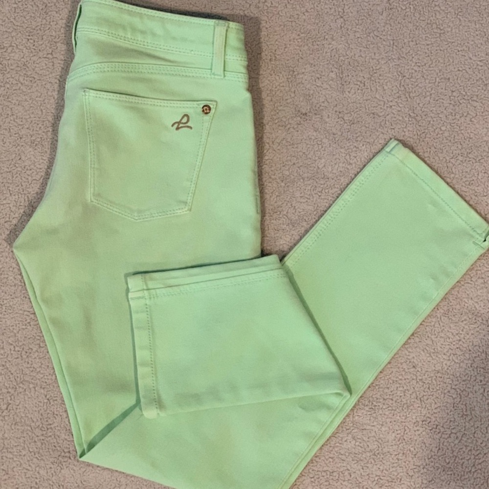 DL1961 Mint color